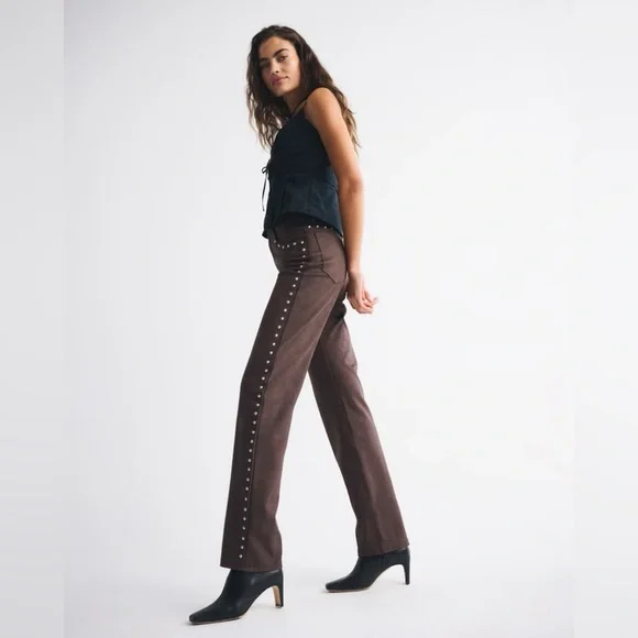 Abercrombie & Fitch High Rise 90s Relaxed Vegan Suede Pant - Picture 2 of 8